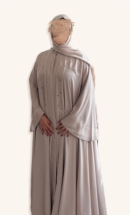 Double Clotch Elegance – Beige Abaya